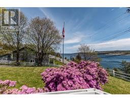 61 Northside Road thumbnail 38