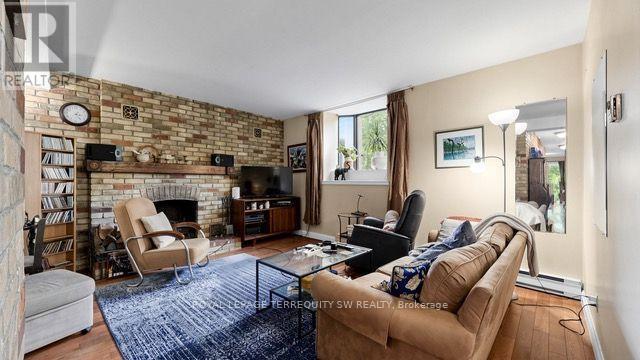29 WINCHESTER STREET - 34