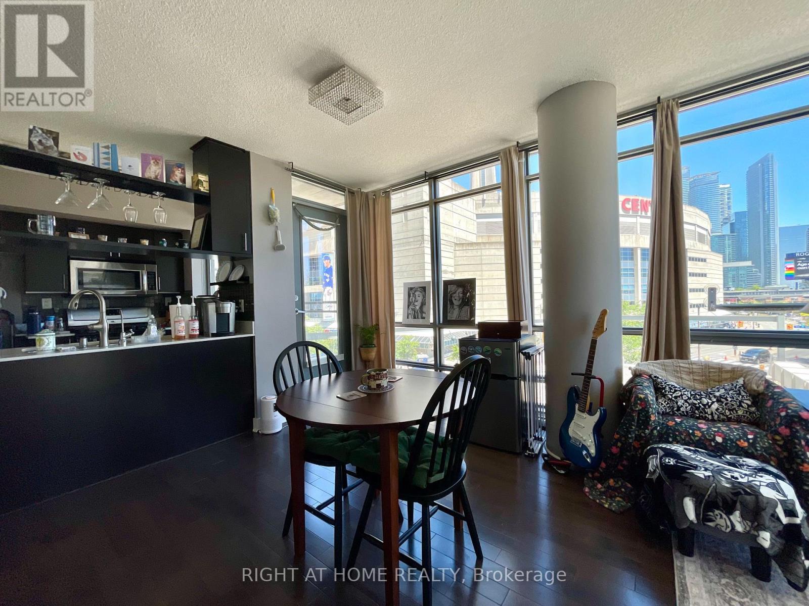 Living/Dining