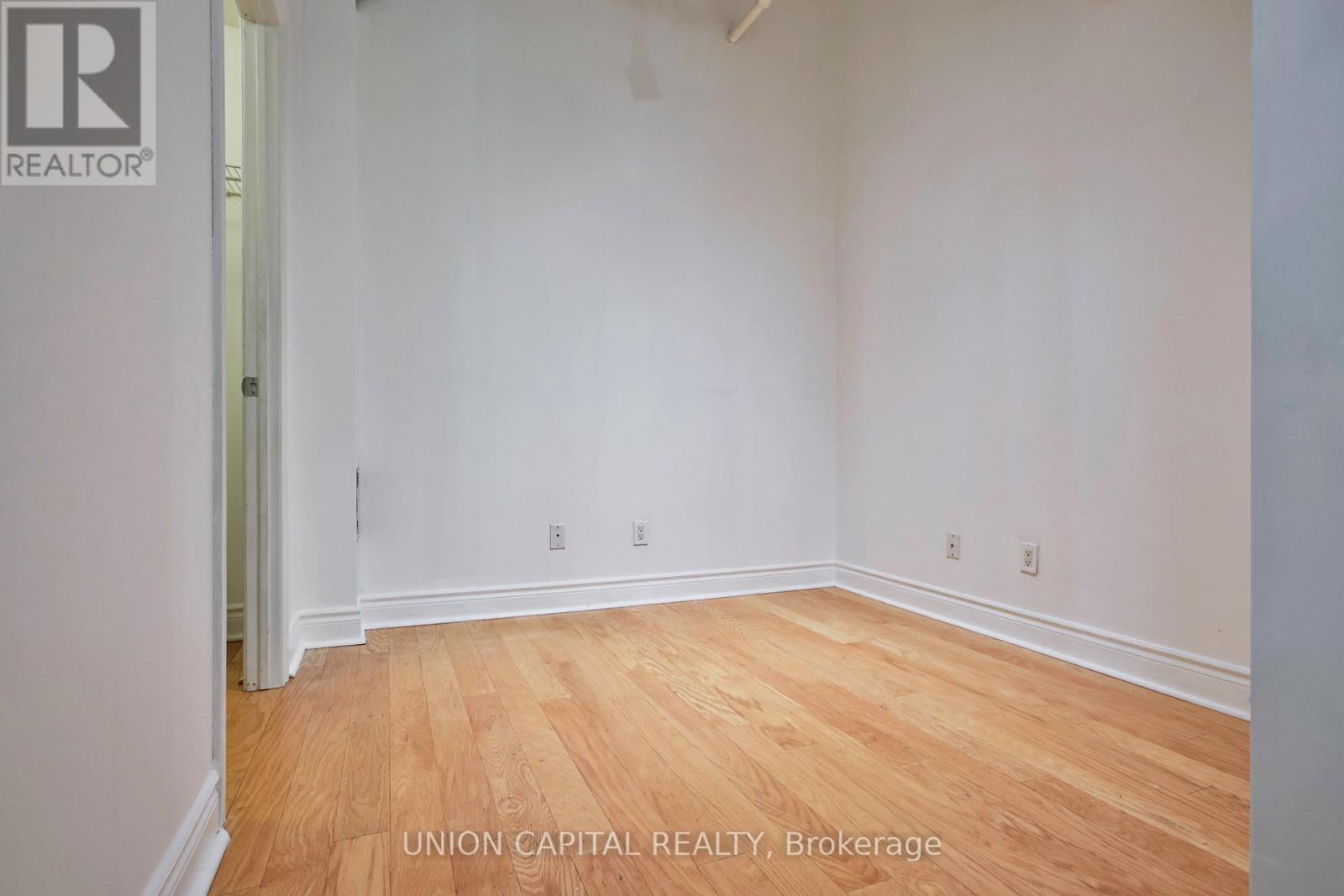 #143 71 MCCAUL STREET - 14