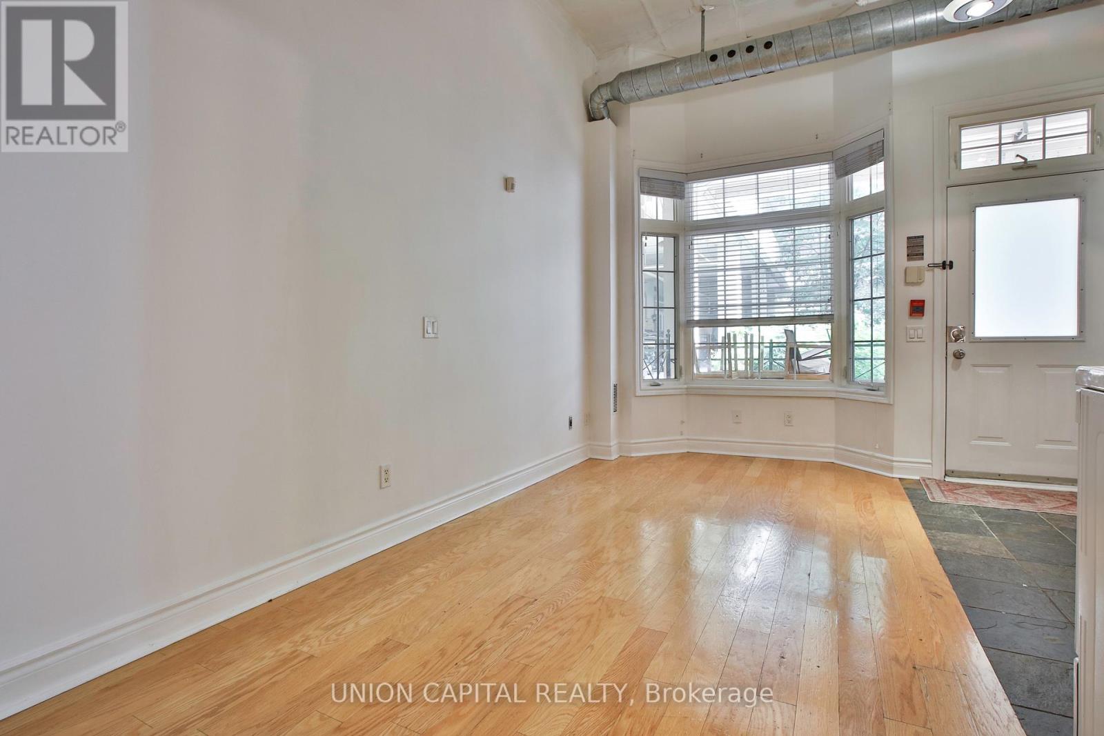 #143 71 MCCAUL STREET - 9