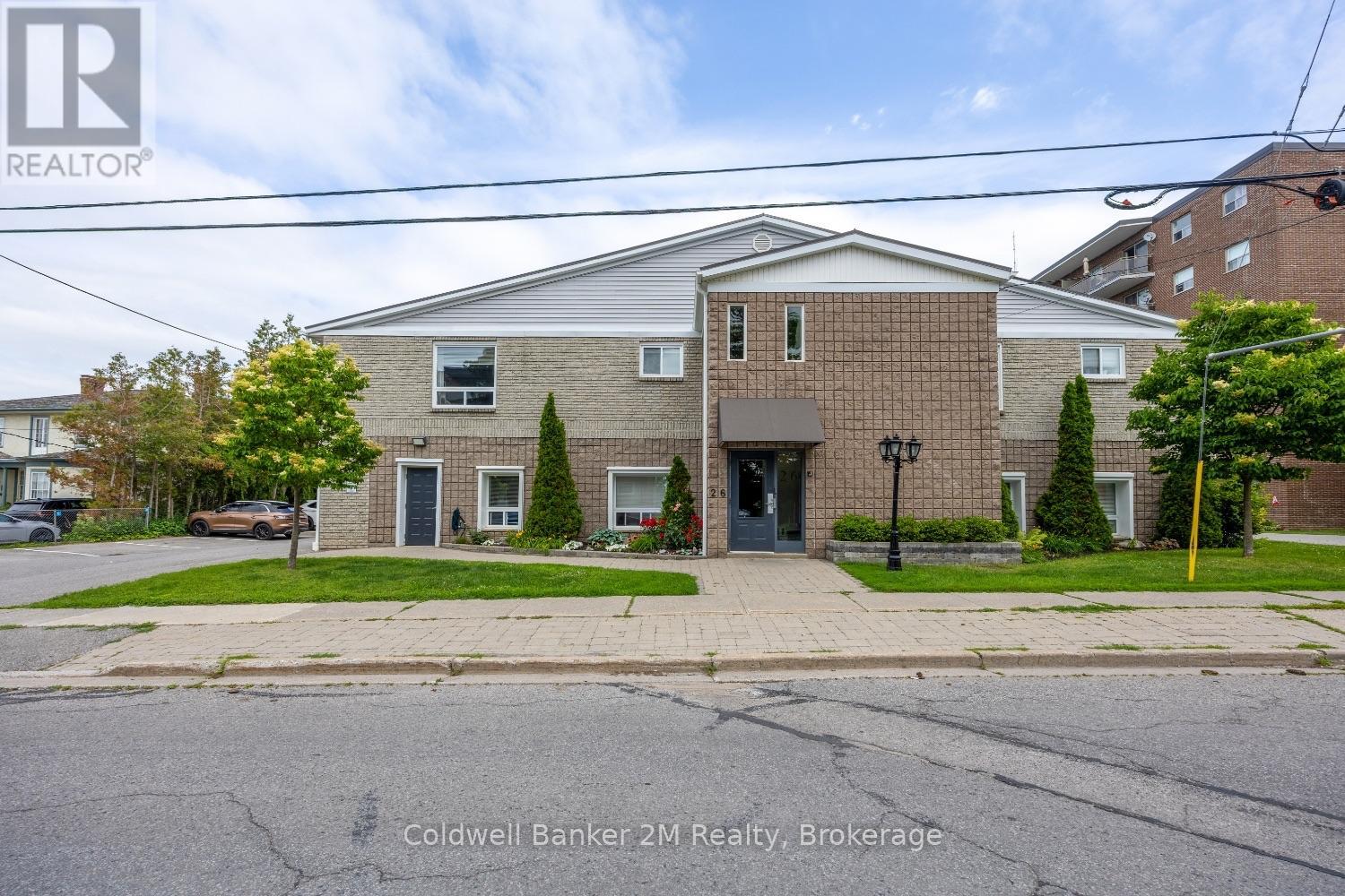 #112 26 SPENCER STREET E - 1
