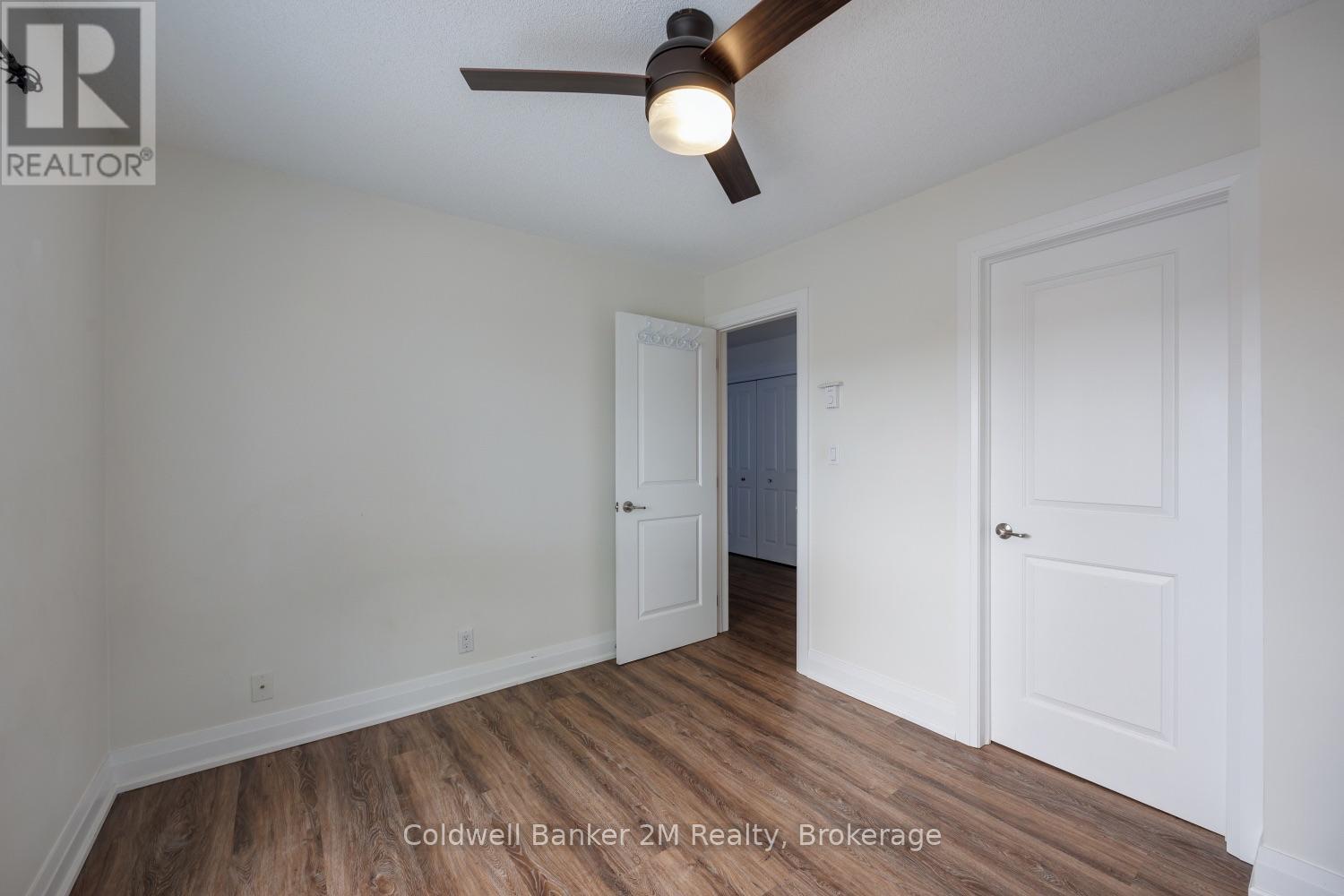 #112 26 SPENCER STREET E - 13