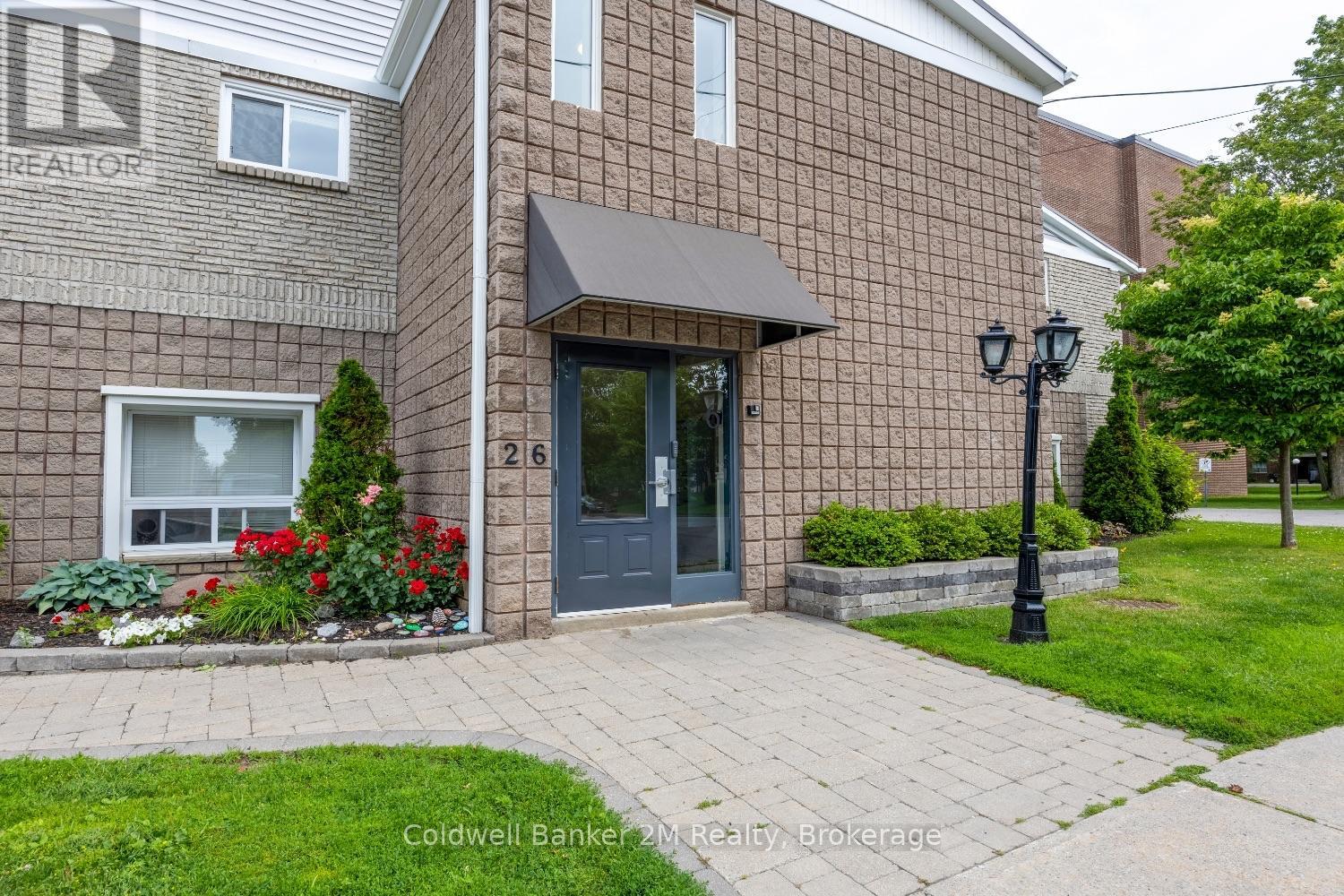 #112 26 SPENCER STREET E - 2