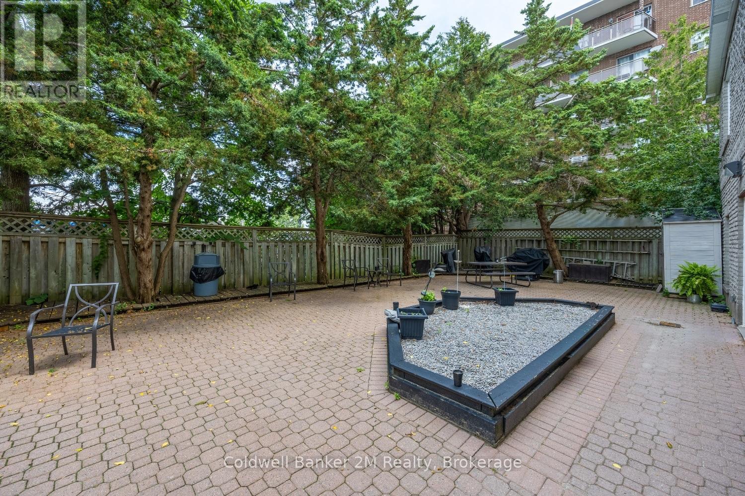 #112 26 SPENCER STREET E - 20