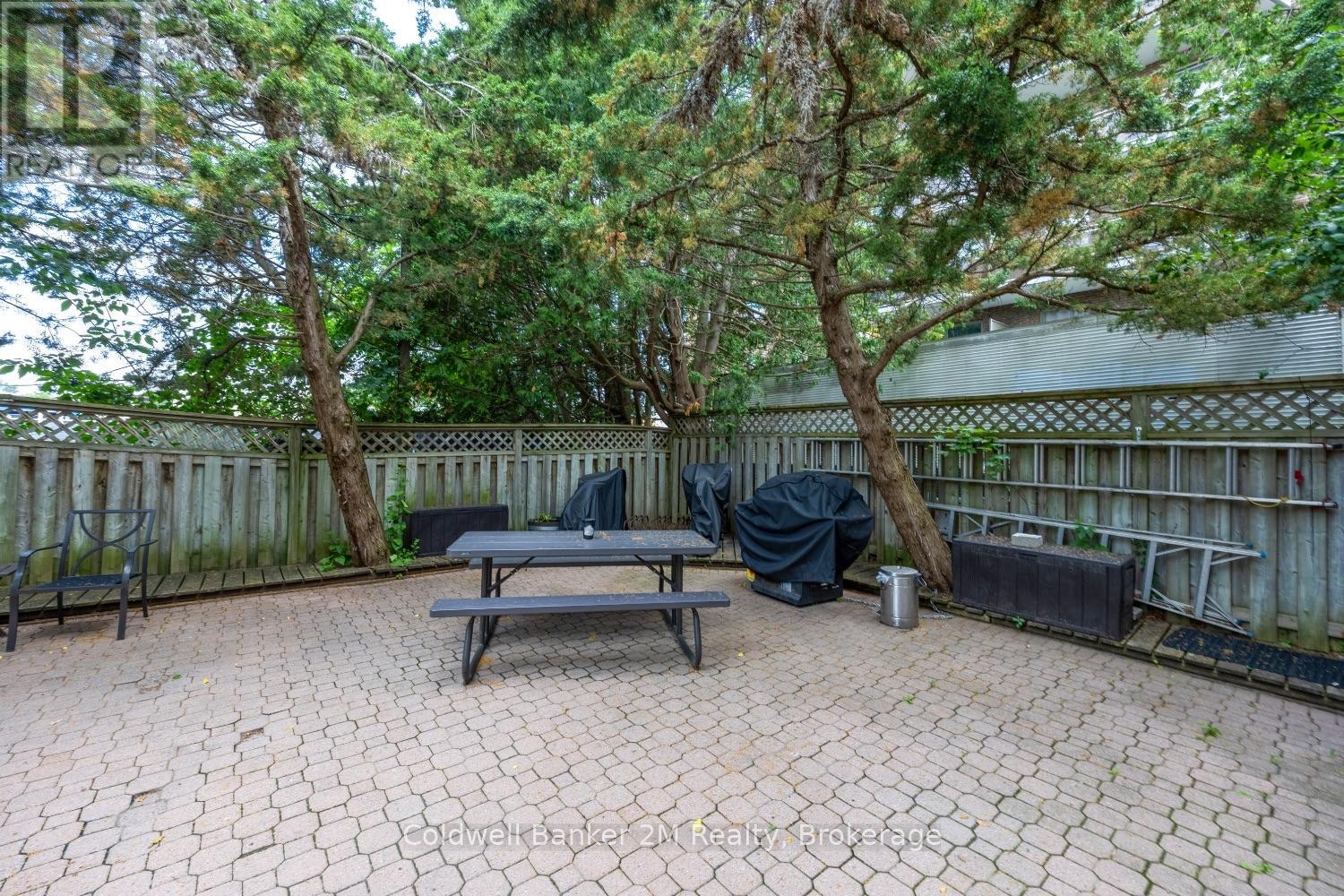 #112 26 SPENCER STREET E - 23