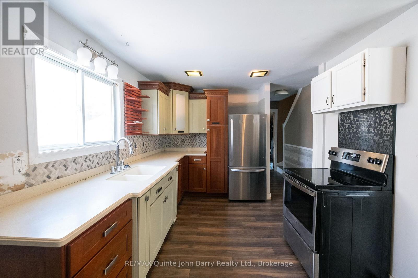 14 HARRIET STREET - 2