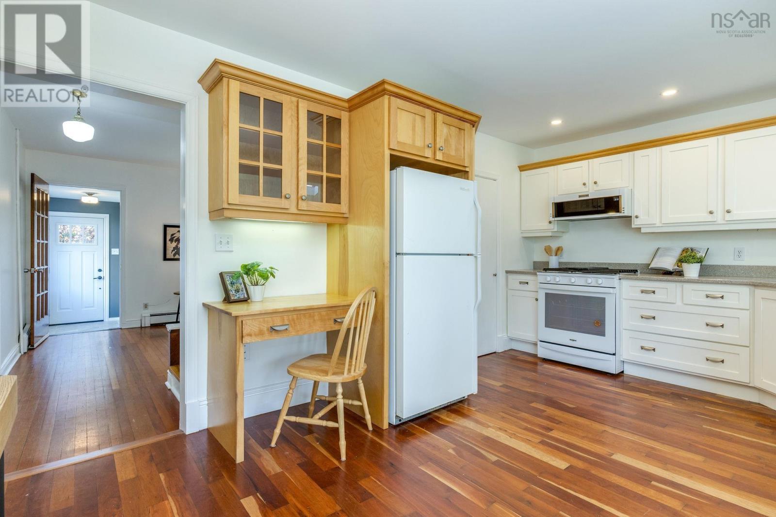 5525 Cabot Place - 12