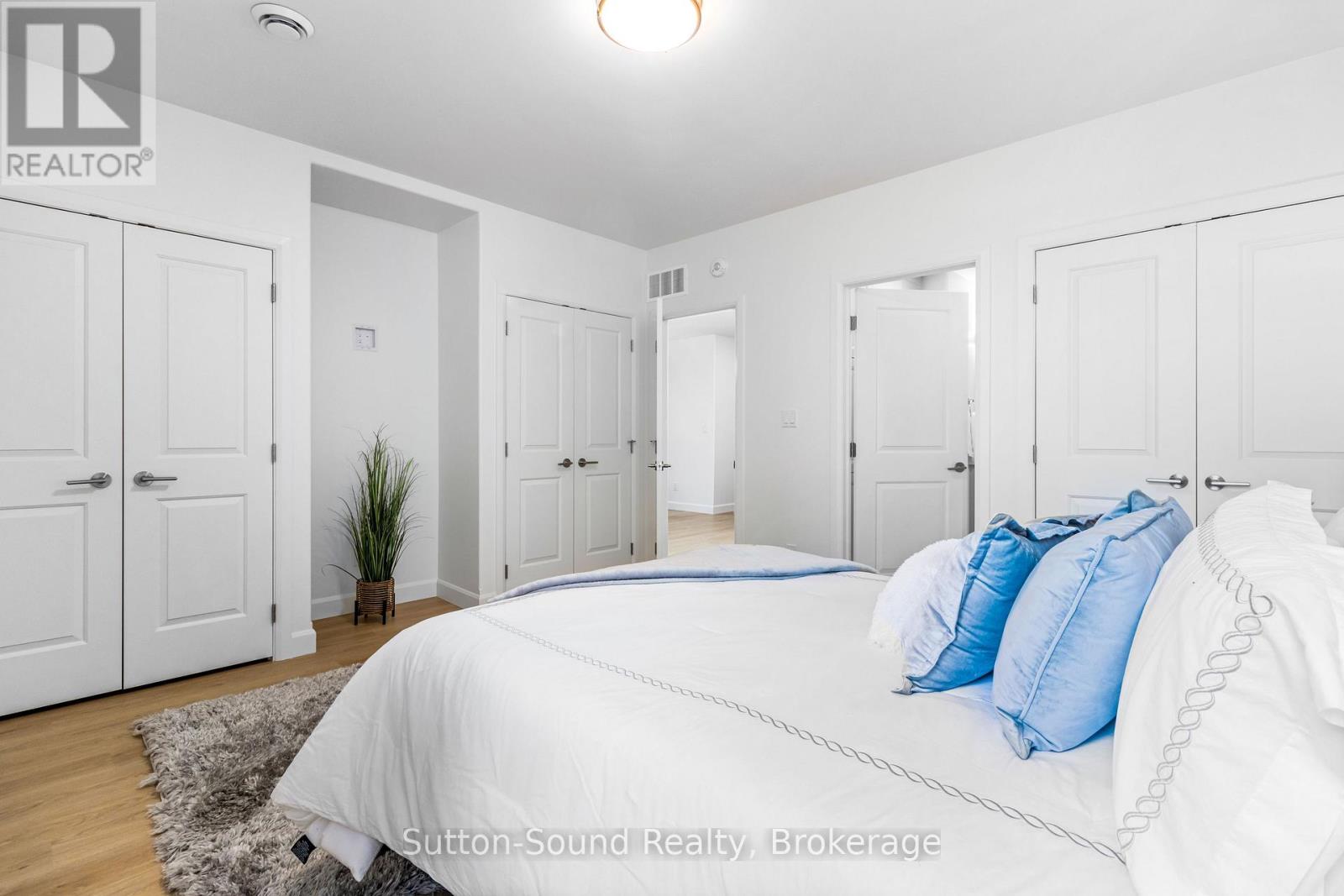 535 #103 ISAAC STREET - 11