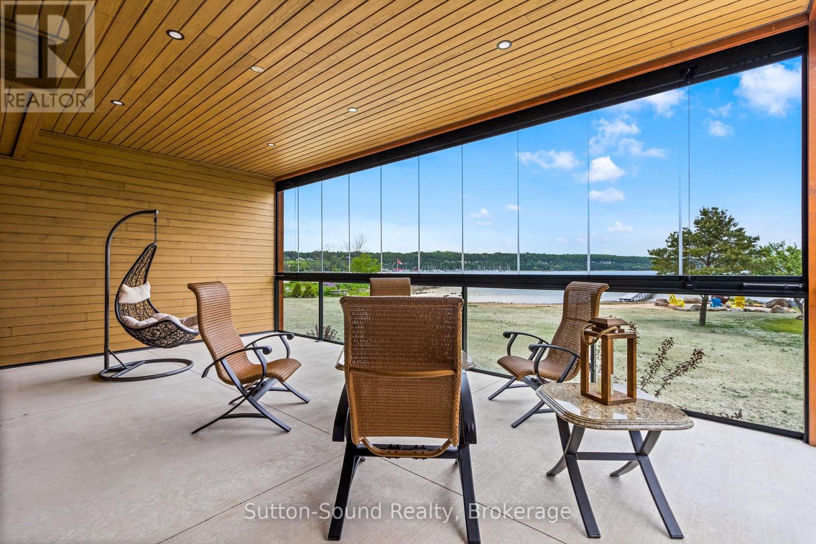 535 #103 ISAAC STREET - 13