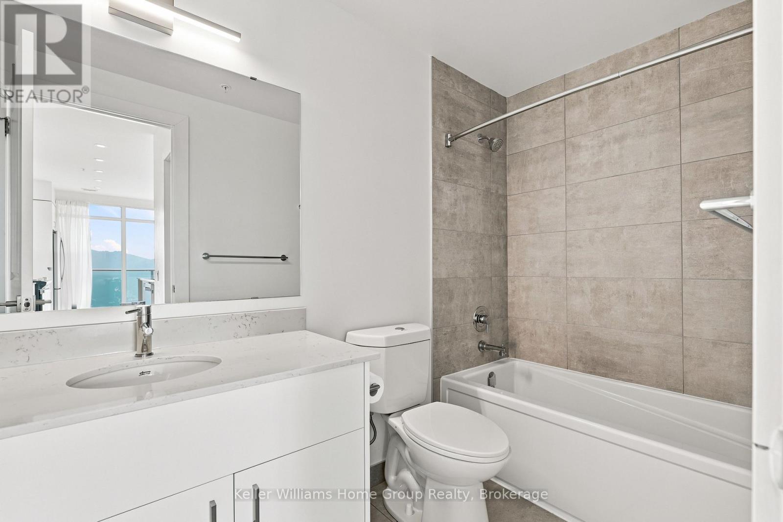 #713 50 GRAND AVENUE S - 36