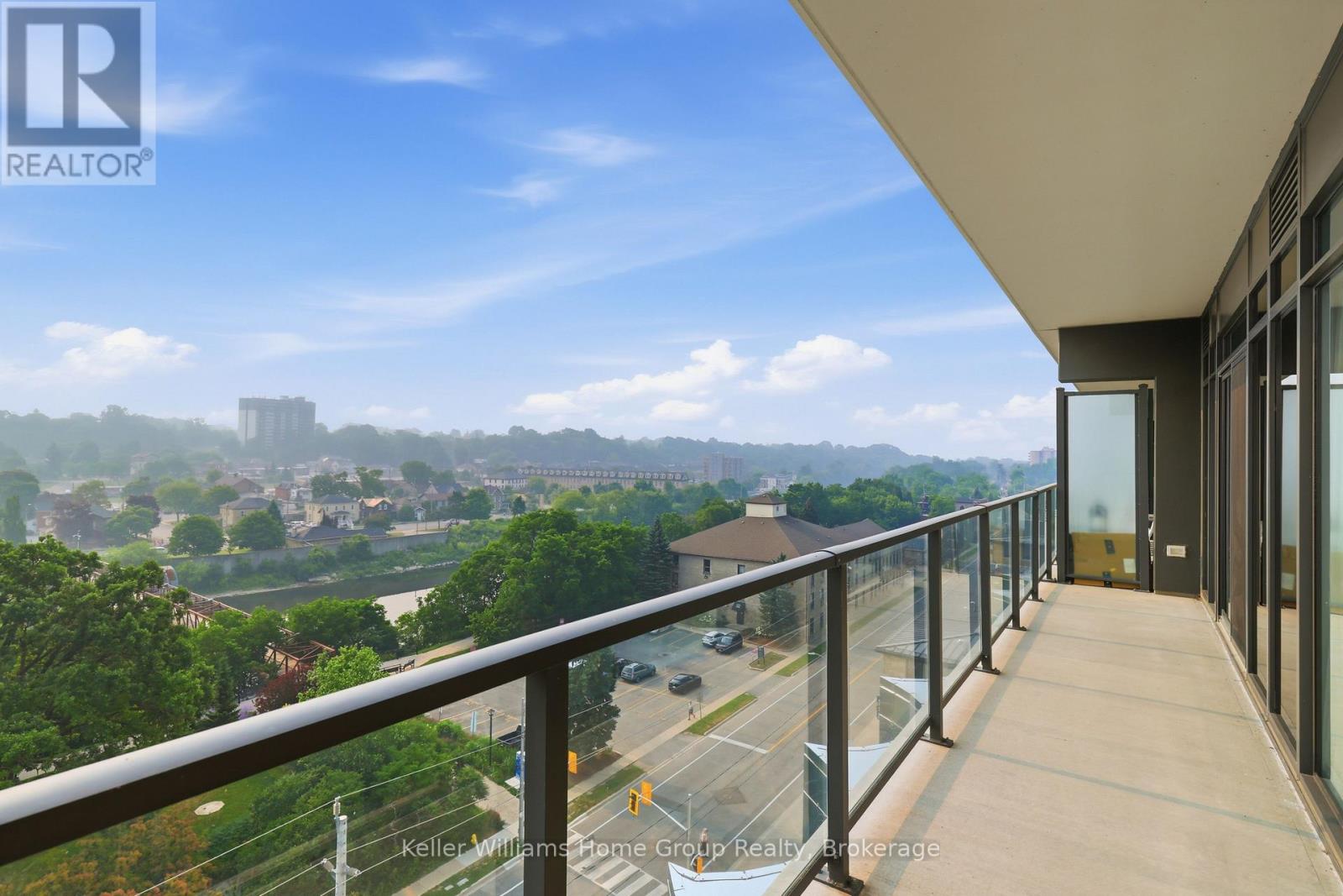 #713 50 GRAND AVENUE S - 38
