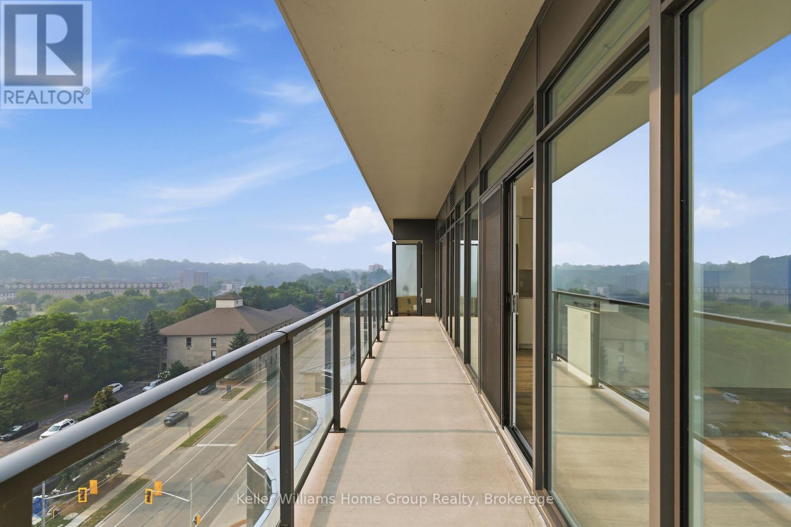 #713 50 GRAND AVENUE S - 41