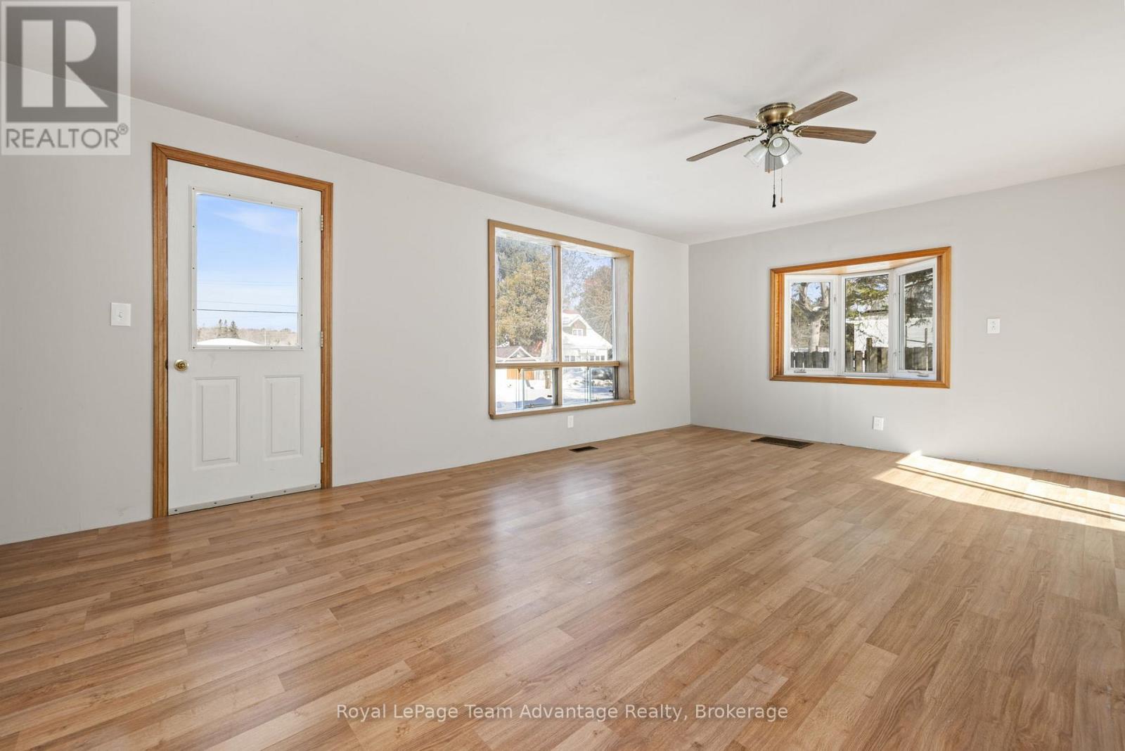 9 632 HIGHWAY - 11
