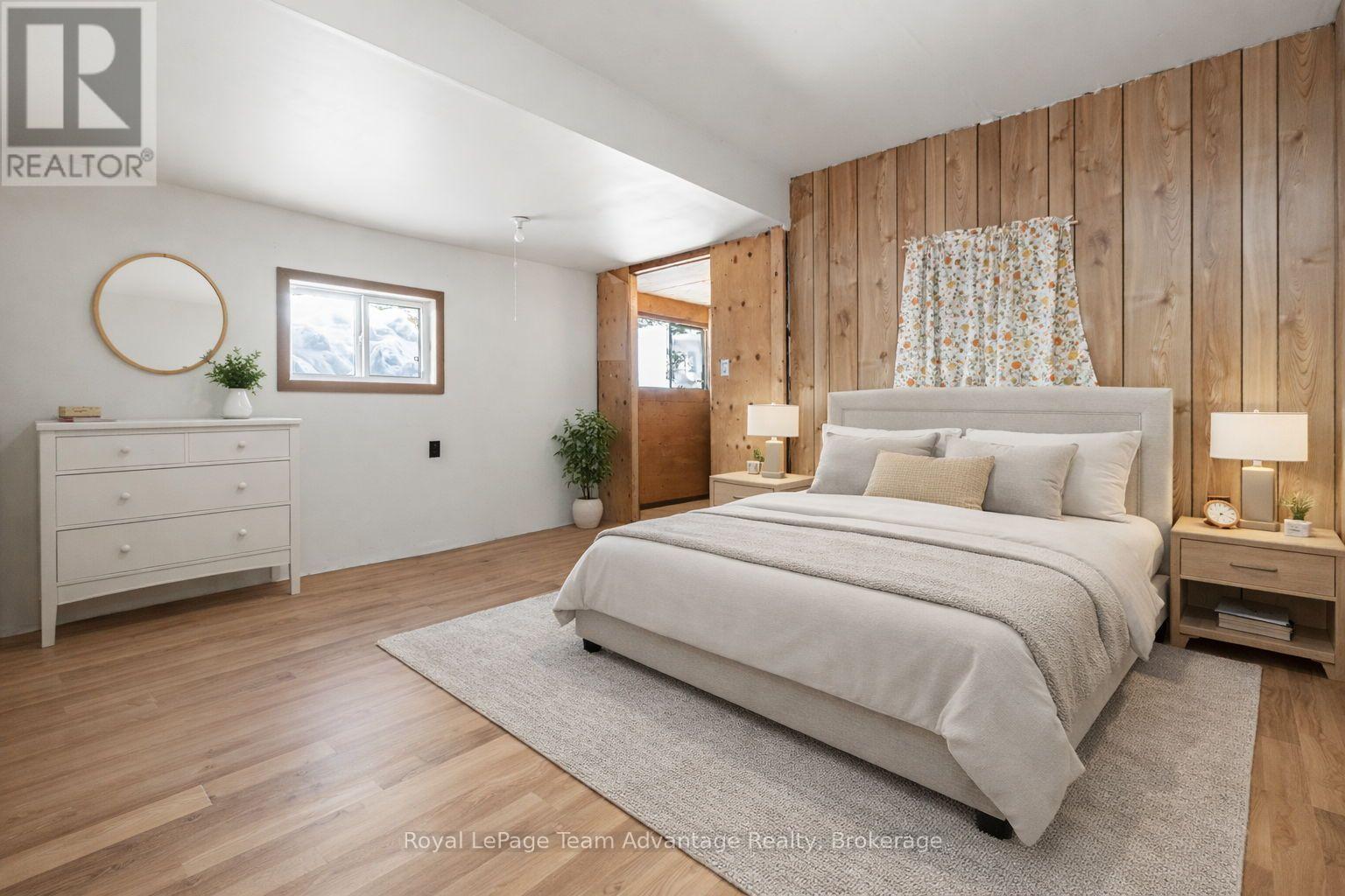 9 632 HIGHWAY - 21