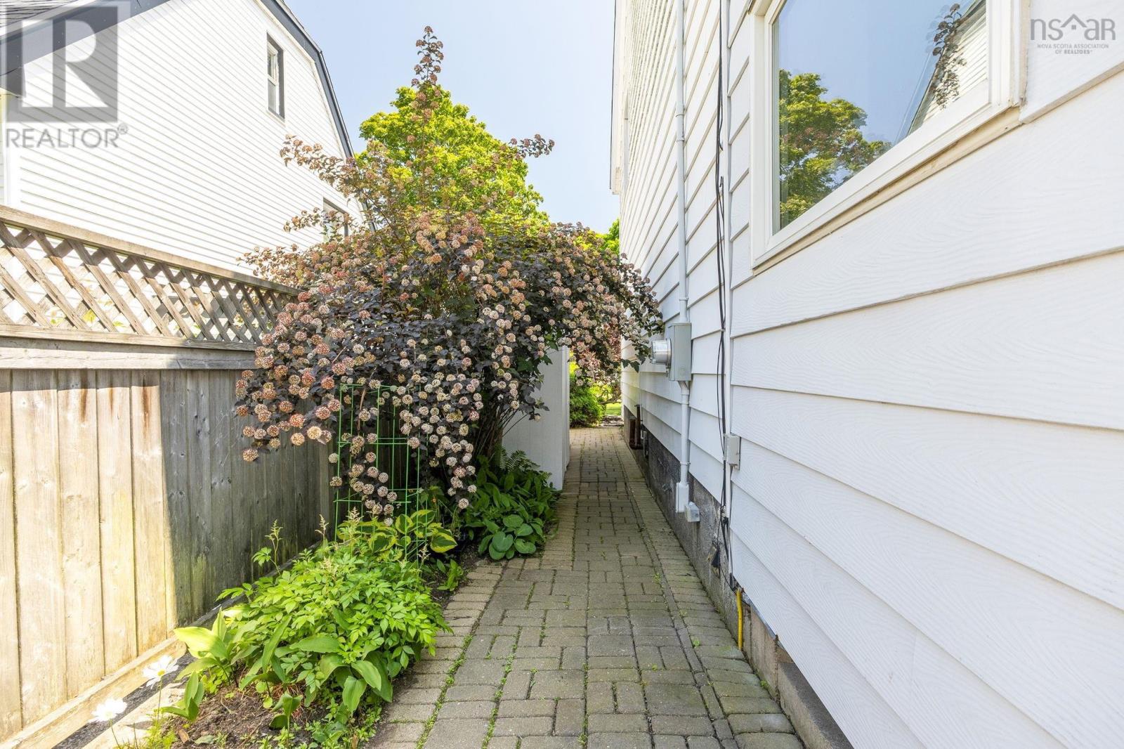 5525 Cabot Place - 41