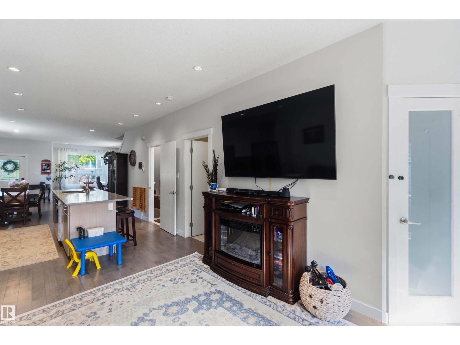 12929 122 ST NW - 12