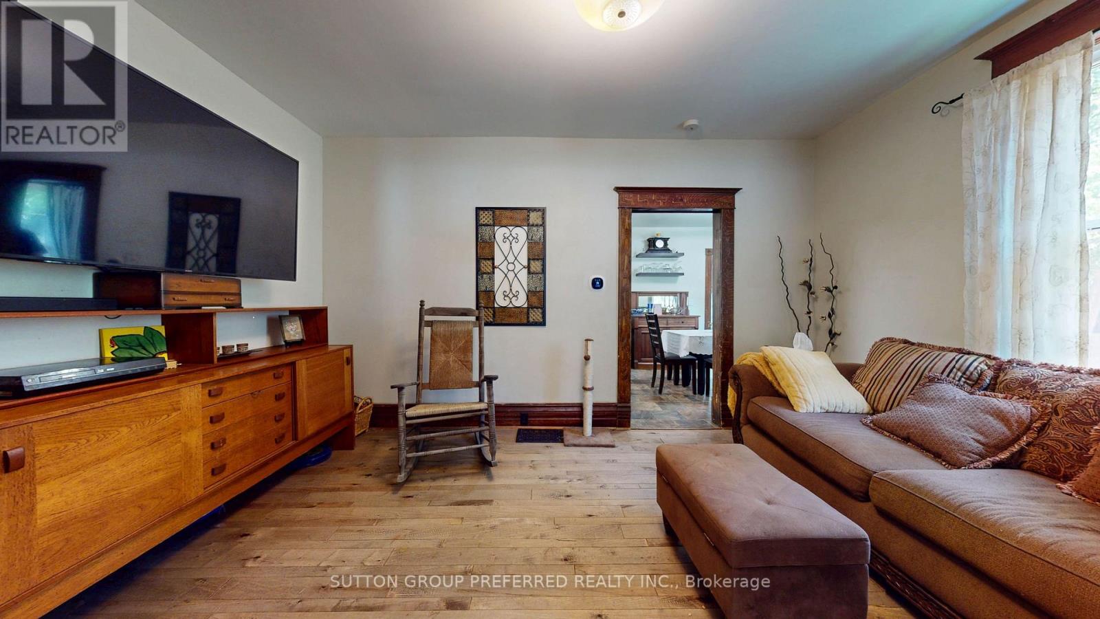 4242 COLONEL TALBOT ROAD - 10