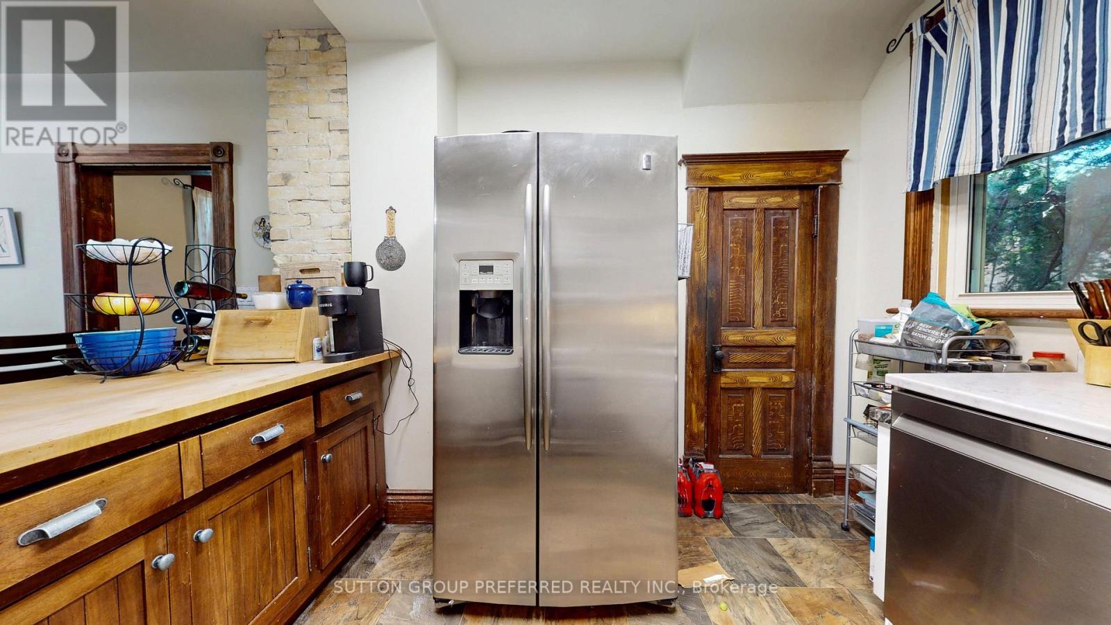 4242 COLONEL TALBOT ROAD - 16