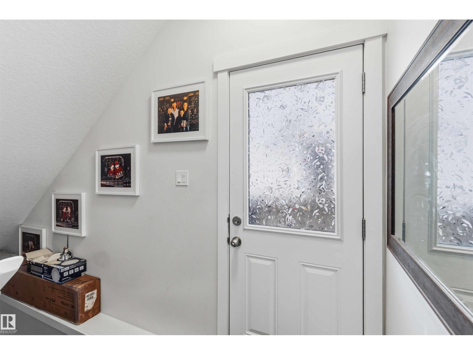 12929 122 ST NW - 27