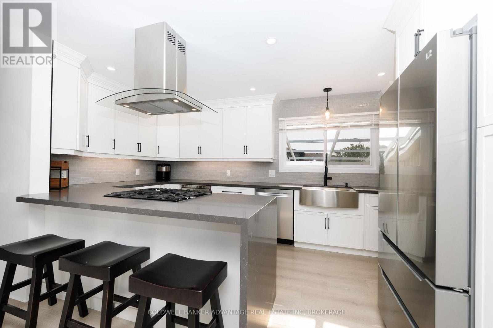 77 BALMORAL AVENUE - 10