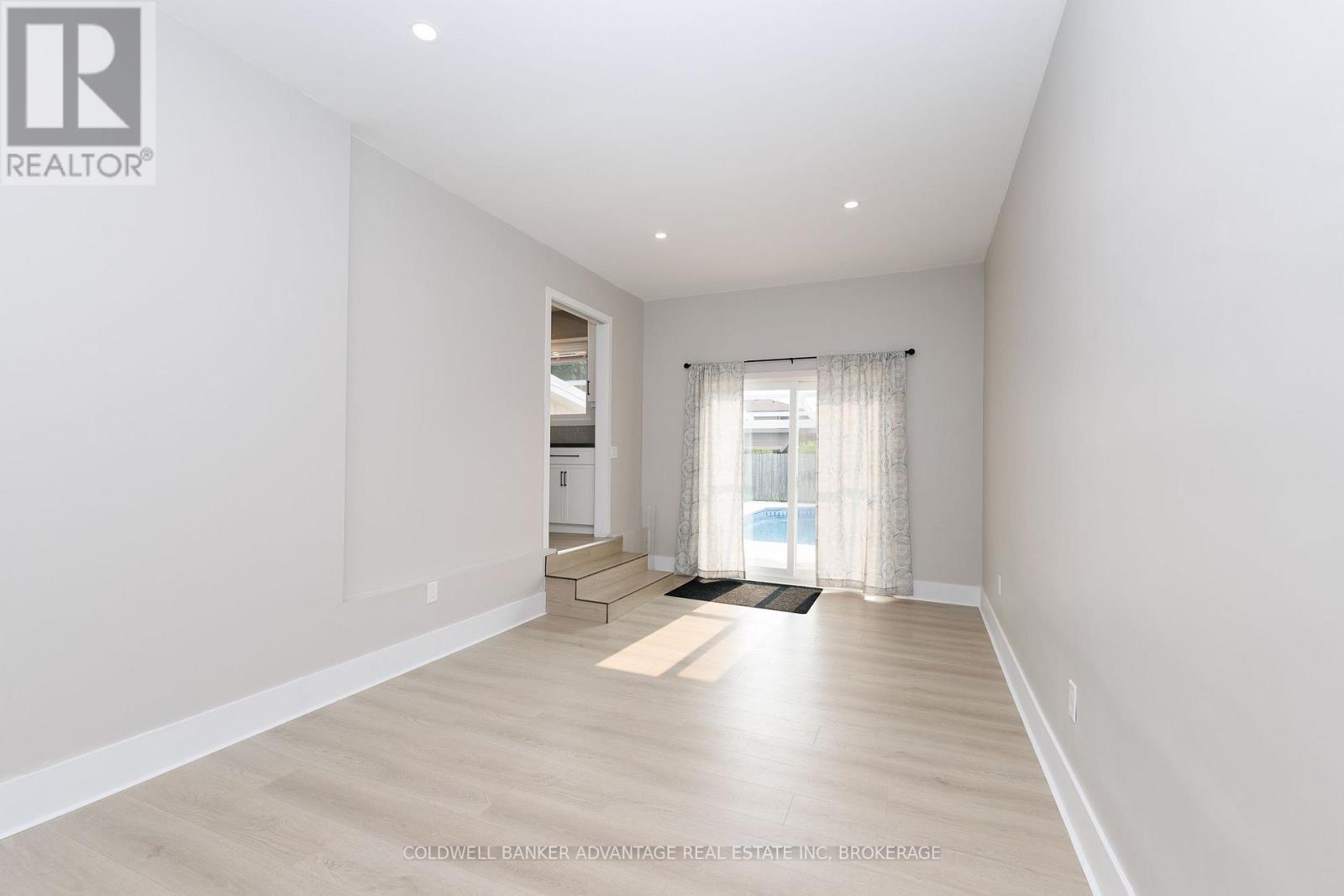 77 BALMORAL AVENUE - 17