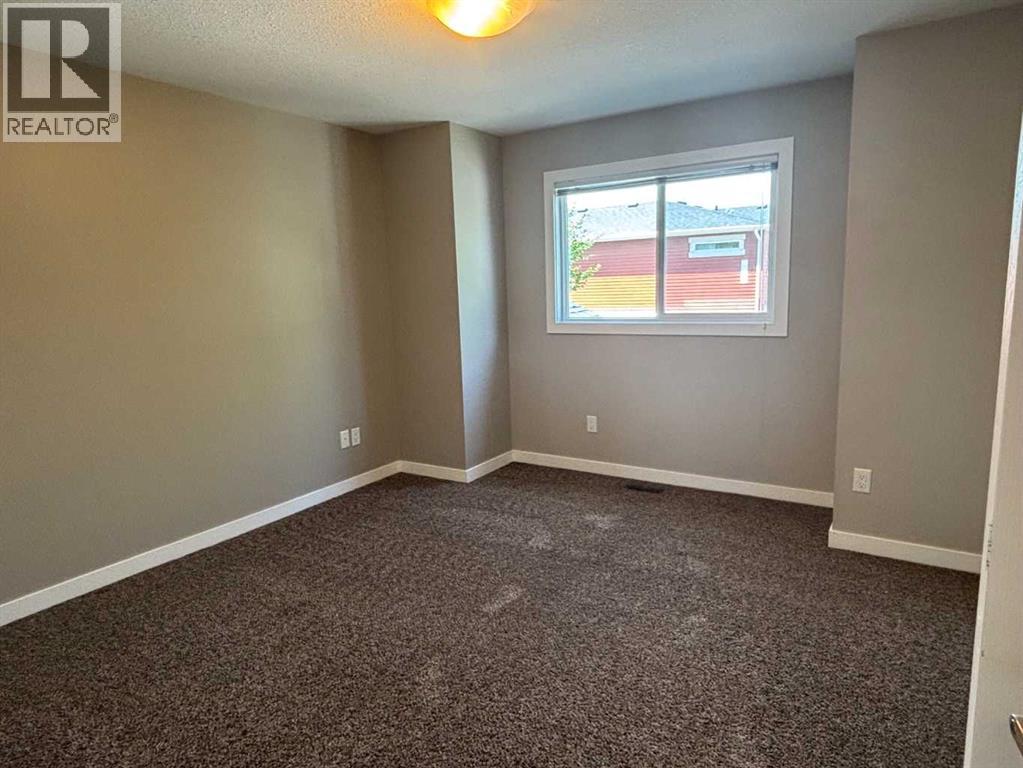 #6 205 Silkstone Road W - 8