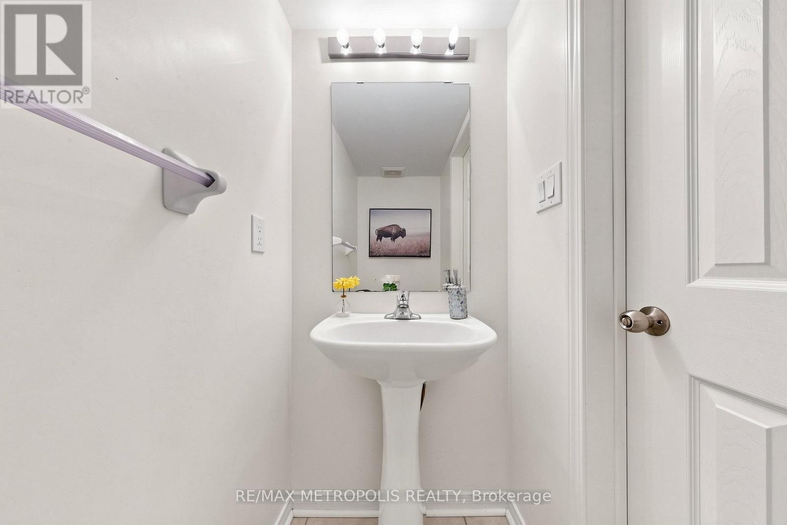 #2 4715 KINGSTON ROAD - 18