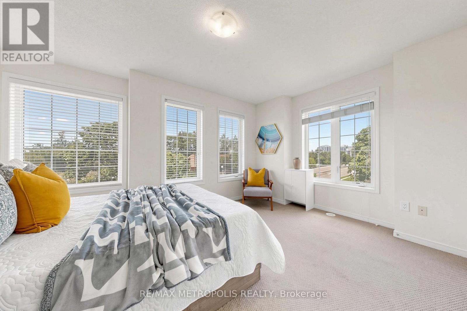 #2 4715 KINGSTON ROAD - 21