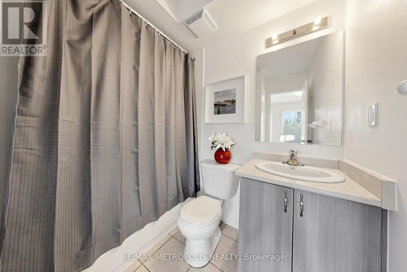 #2 4715 KINGSTON ROAD - 22