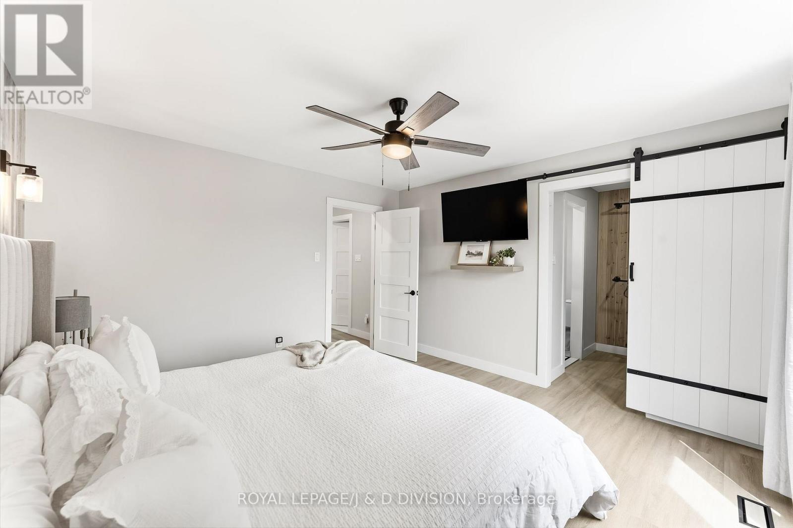 1893 SPRUCE HILL ROAD - 20