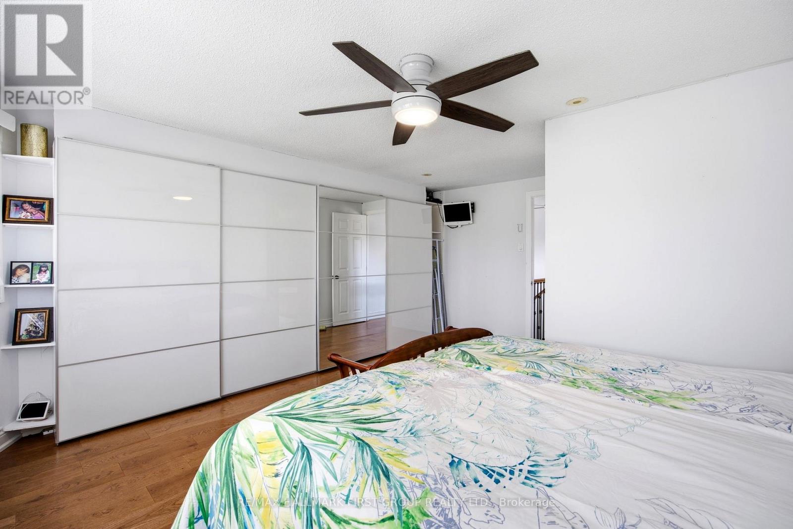 11 BOWERS COURT - 18