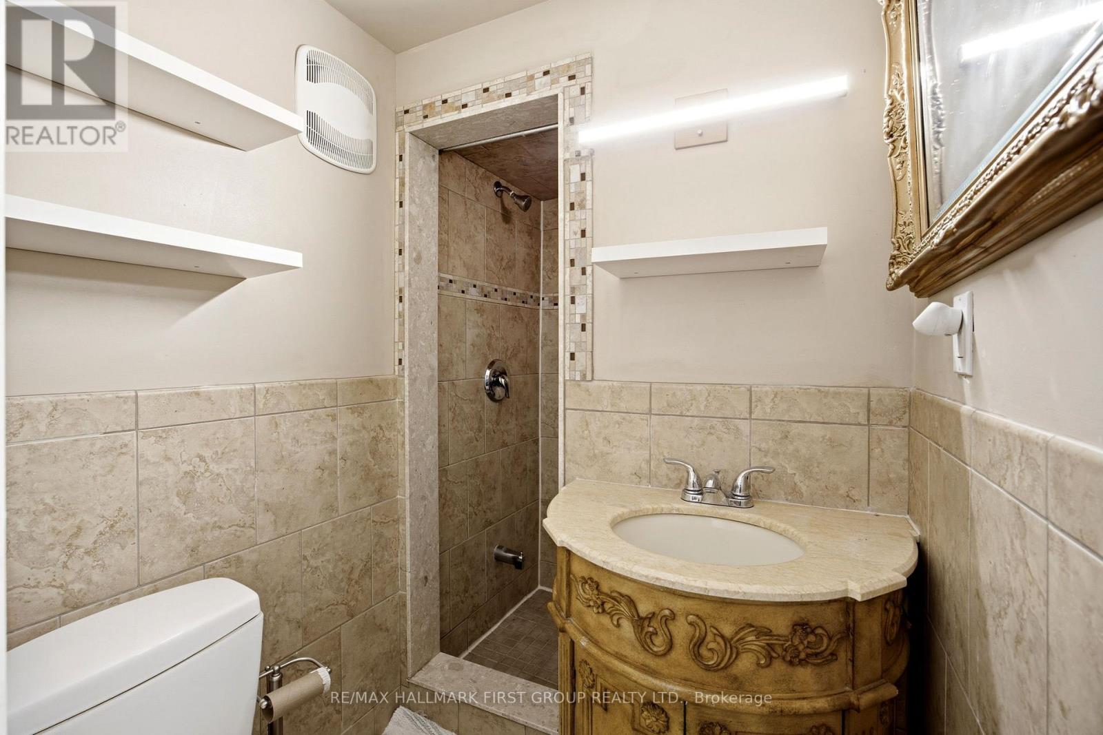 11 BOWERS COURT - 26