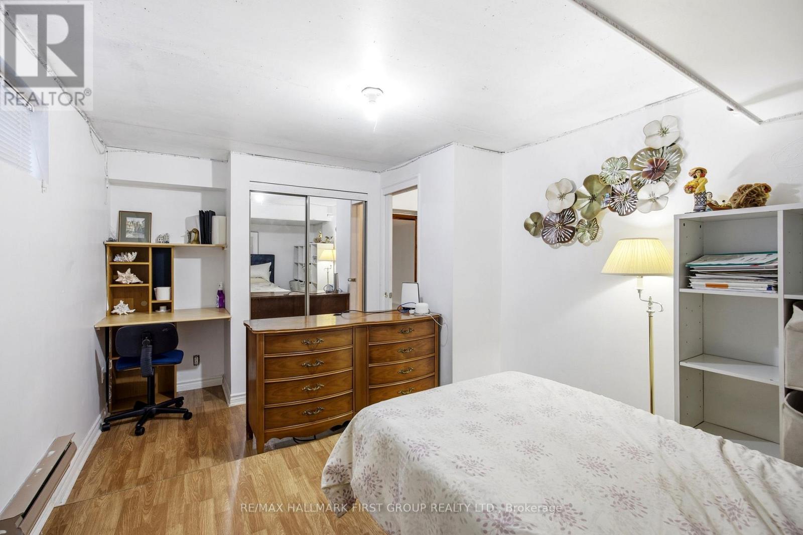 11 BOWERS COURT - 28