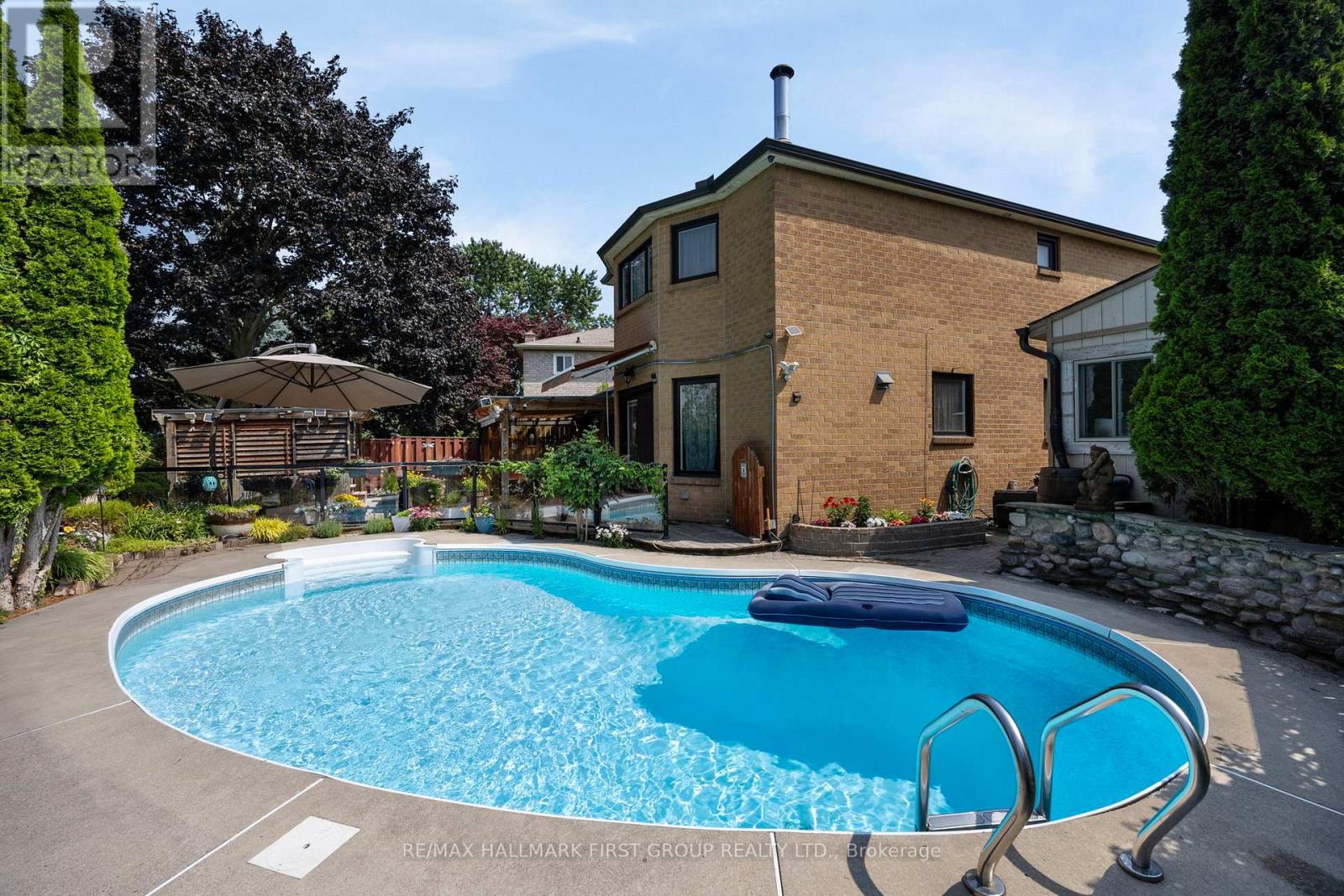 11 BOWERS COURT - 31