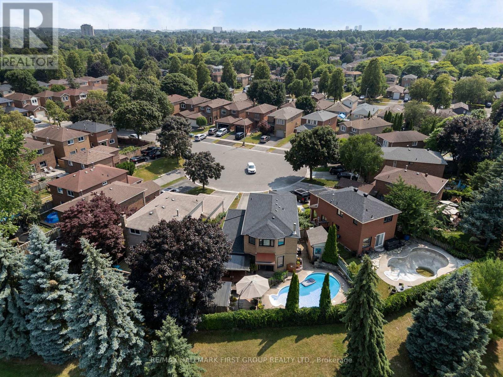 11 BOWERS COURT - 39