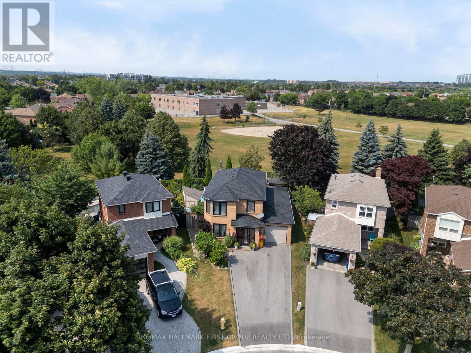 11 BOWERS COURT - 48