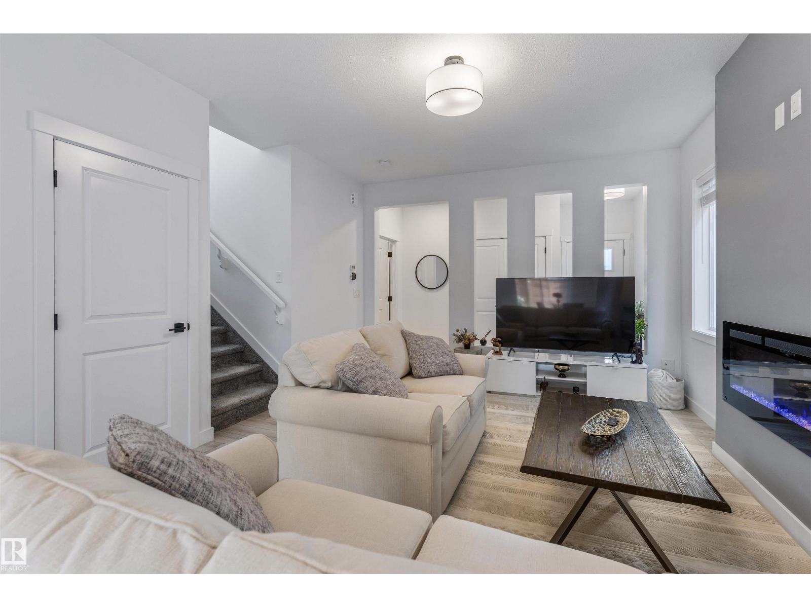 30 RIVERHILL CR - Image 9