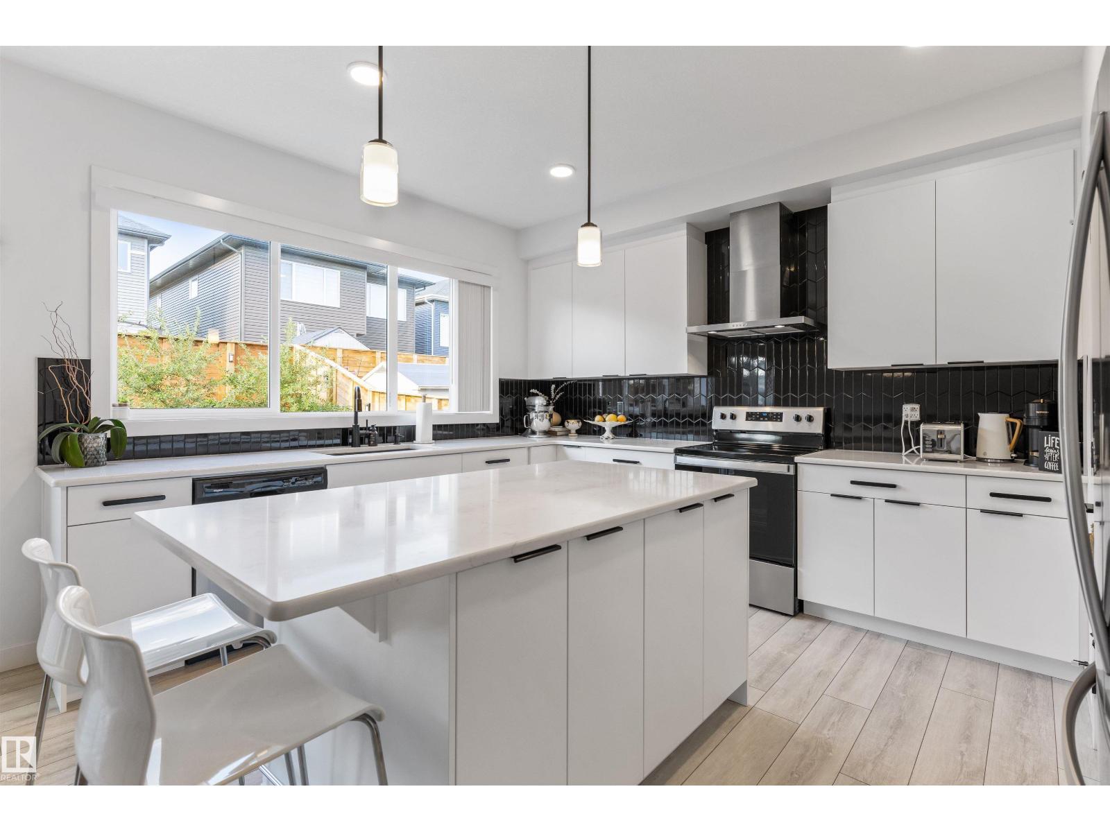30 RIVERHILL CR - Image 13