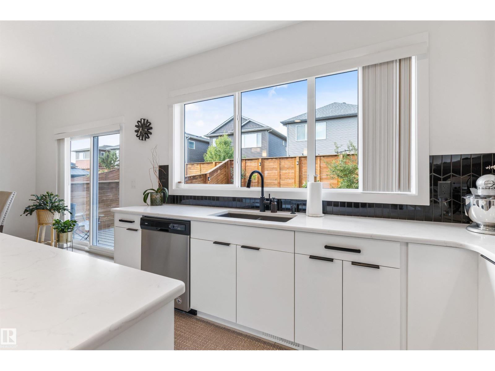 30 RIVERHILL CR - 15