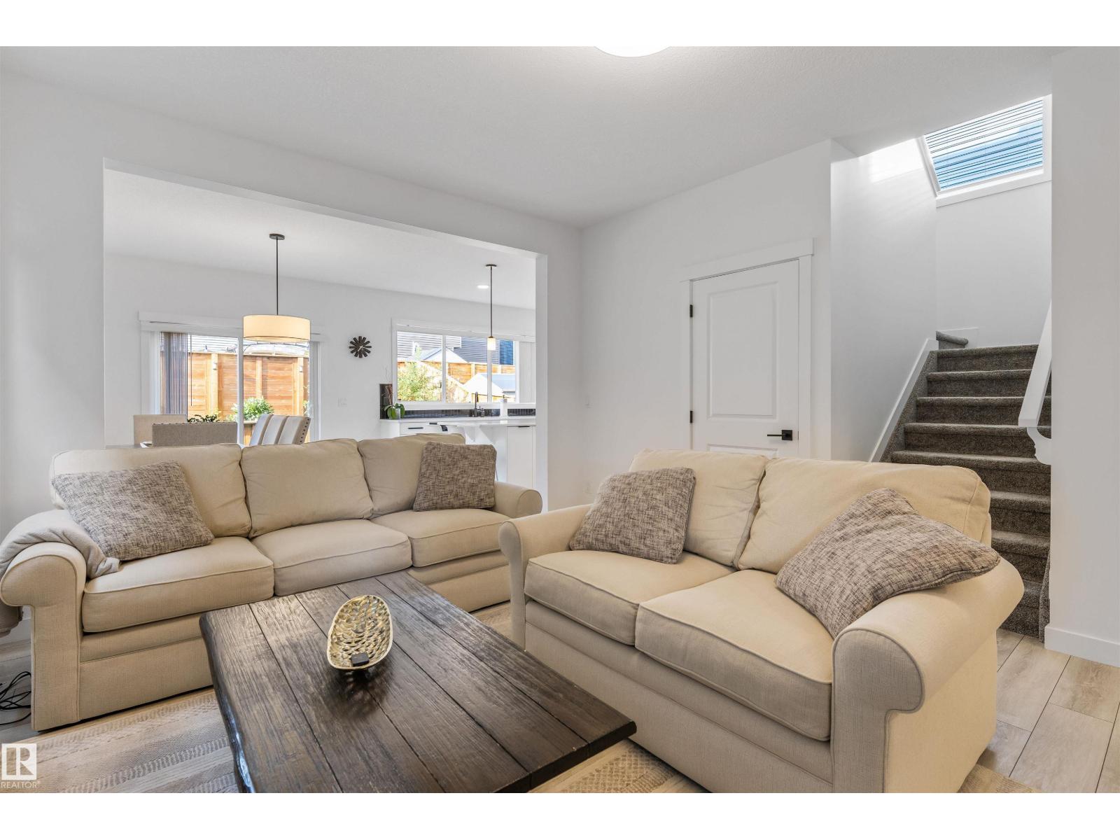 30 RIVERHILL CR - Image 7