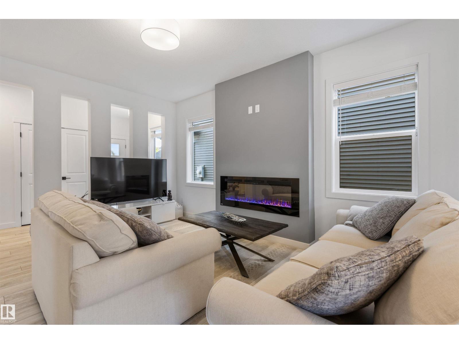 30 RIVERHILL CR - Image 8
