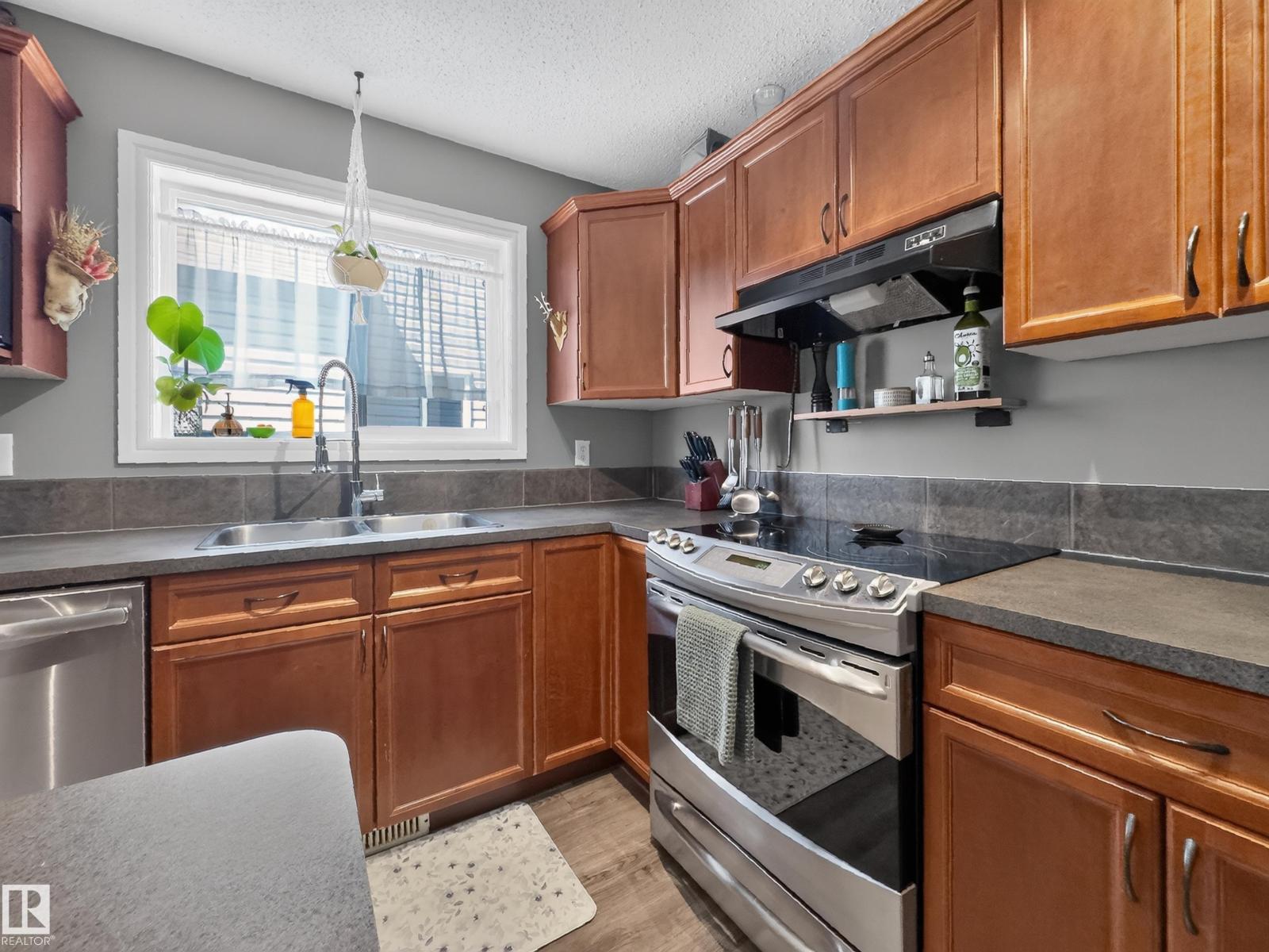 423 SUMMERTON CR - 14