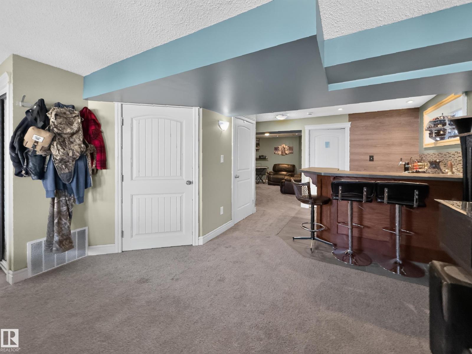 423 SUMMERTON CR - 42