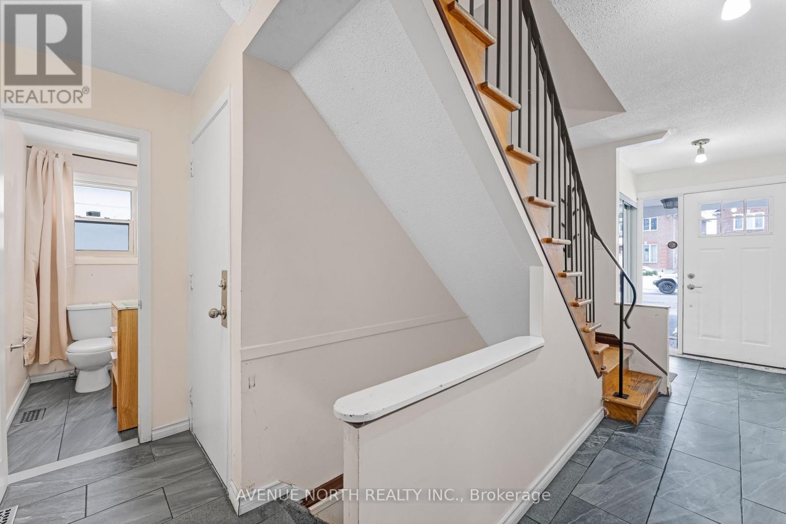 Condos for Rent in Ottawa – 3489 SOUTHGATE ROAD, Ottawa – By Peter Sagos - Image 12