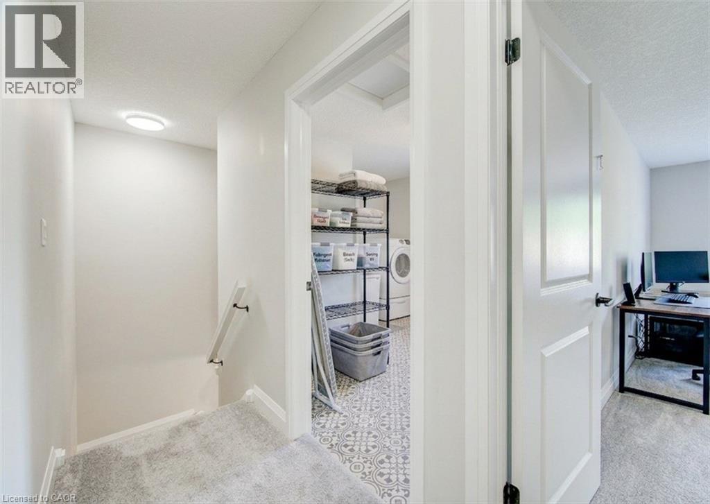 195 CHARLES Street E - 16