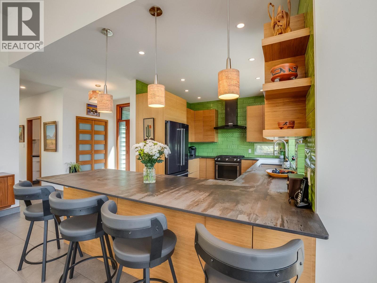 160 10th Avenue - 11