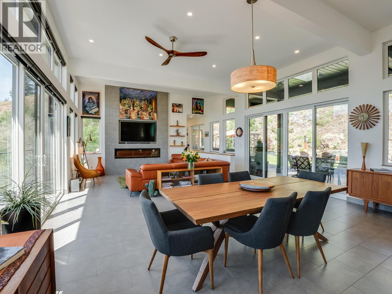 160 10th Avenue - 18