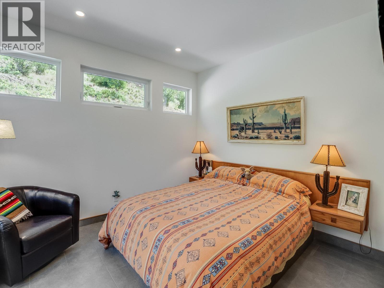 160 10th Avenue - 47