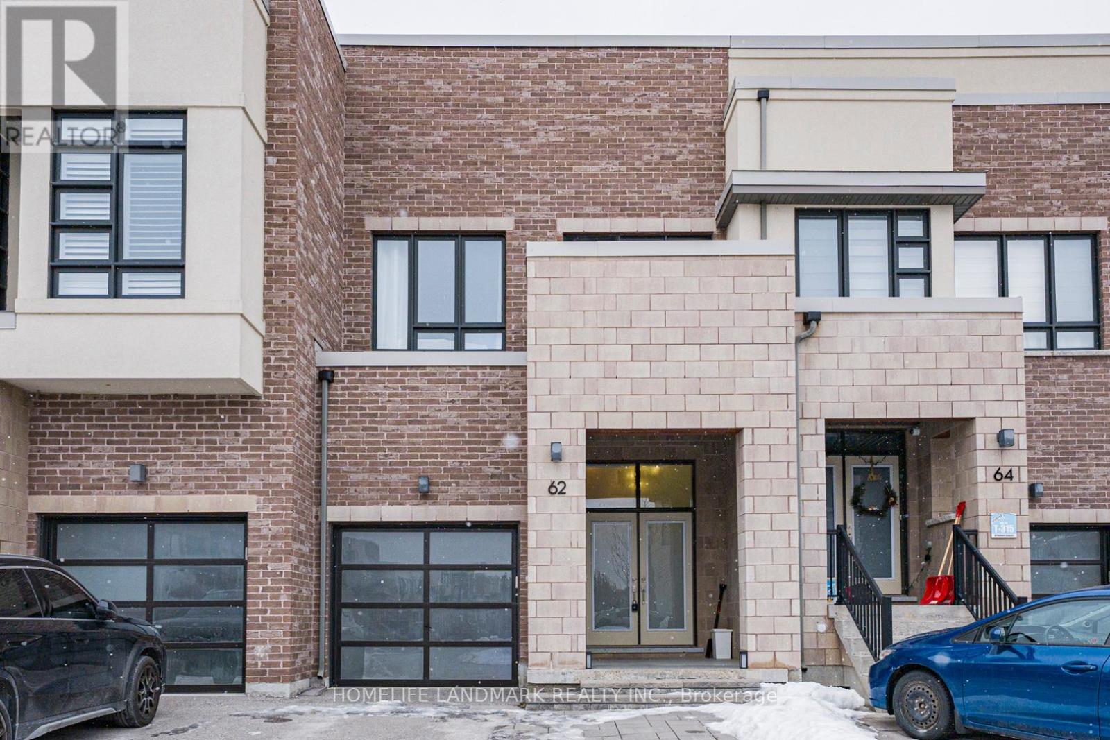 62 HELLIWELL CRESCENT - 1